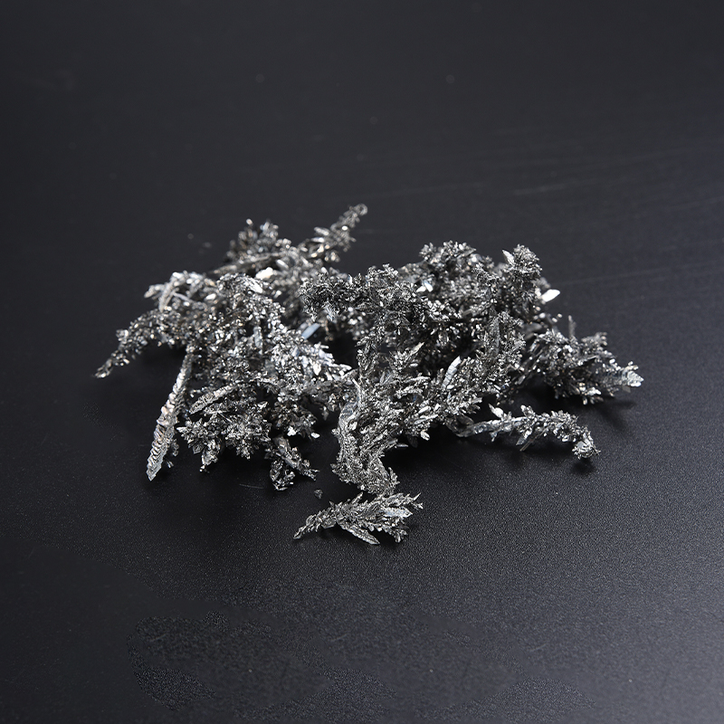 Titanium na kristal